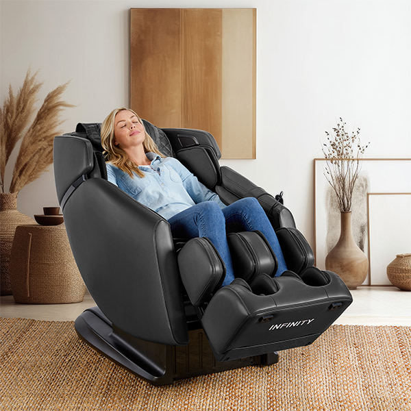 Riage 4D Massage Chair (Limited Availability) Black