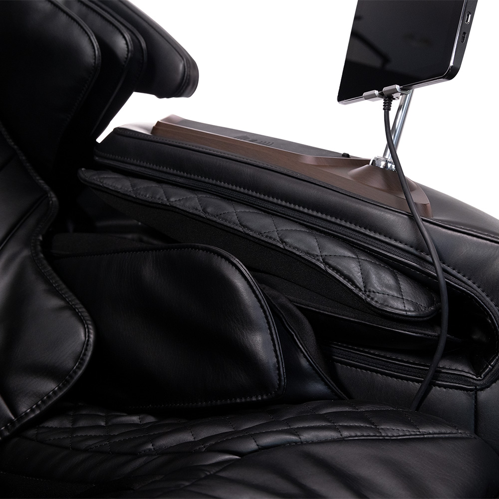 Kyota Nokori M980 Syner-D Massage Chair arm