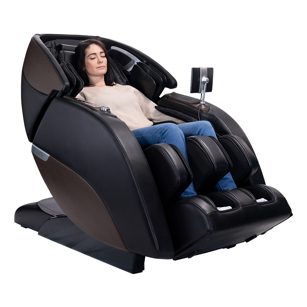 Lifelike, multi-dimensional massage